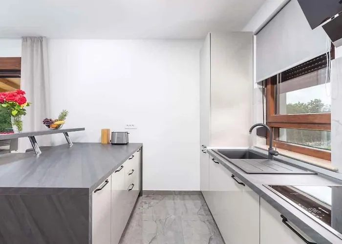 In - Region 43026 * Buje