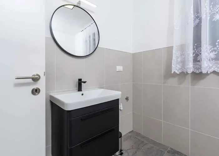 In - Region 43026 Holiday home