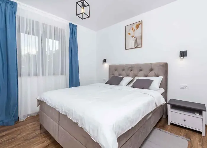 In - Region 43026 Holiday home *