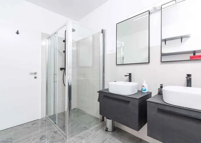 In - Region 43026 * Buje